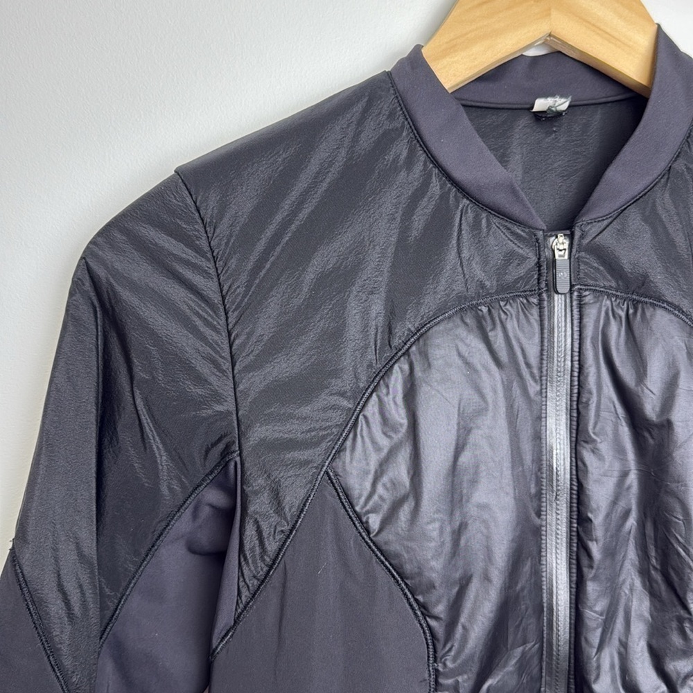 Lululemon Polar Pace Run Jacket - Picture 3 of 15